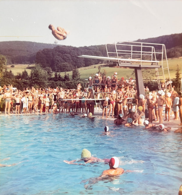 Freibad-Turm-Salto